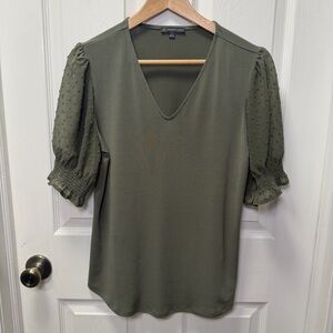 Adrianna Papell V Neck Sage Green Top, Medium, Textured Sleeves
